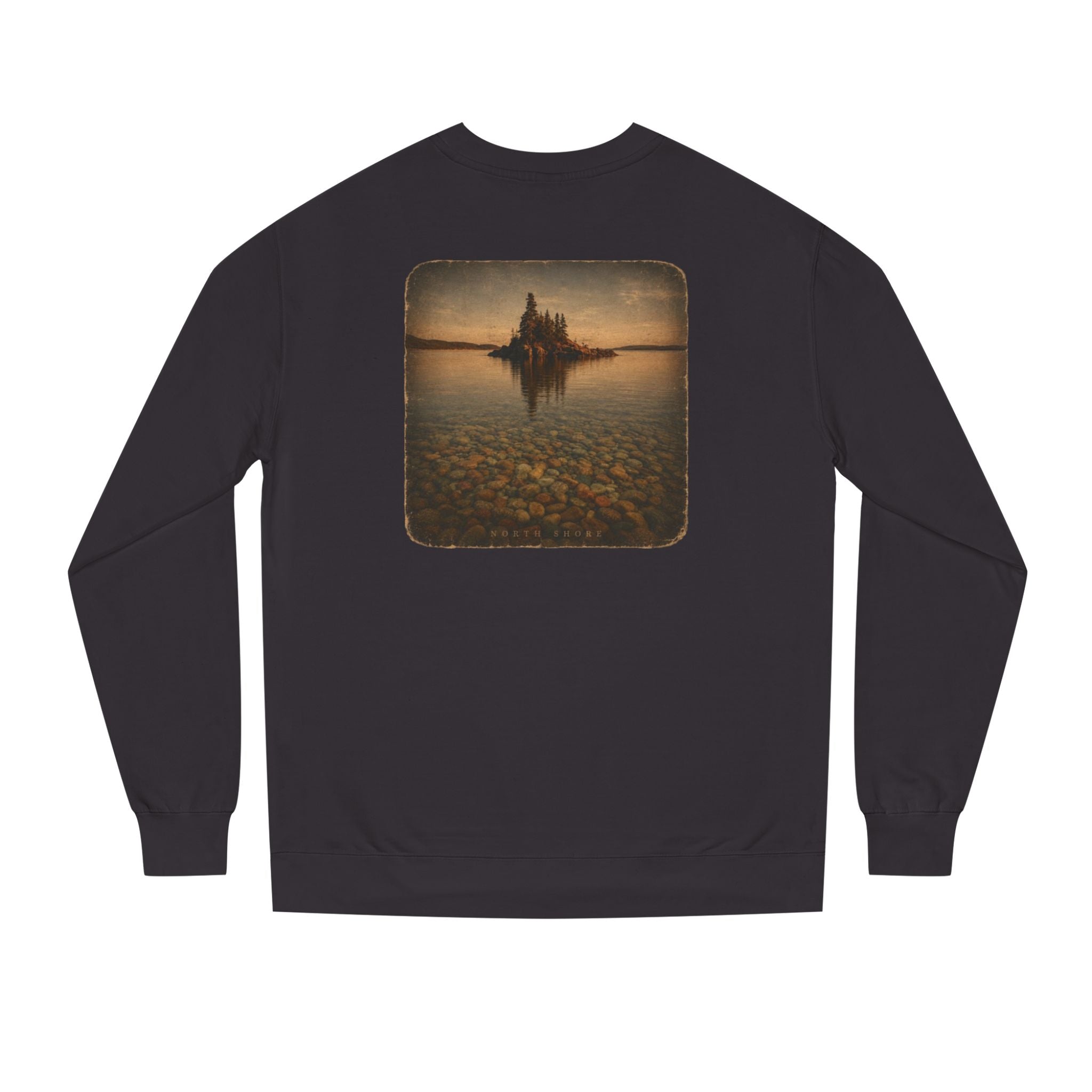 Vintage Lakeside Hoodie — Rustic Cabin Nature Graphic