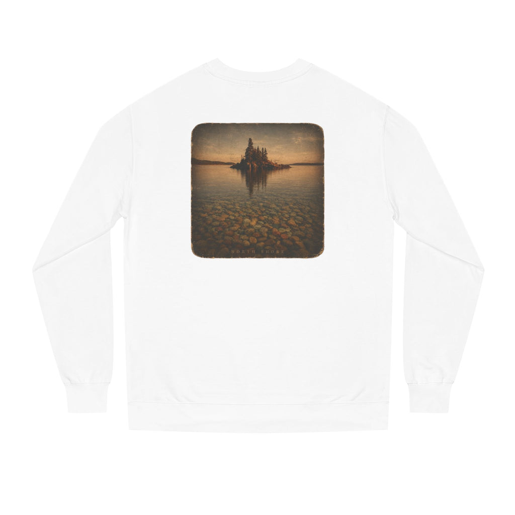 Vintage Lakeside Hoodie — Rustic Cabin Nature Graphic